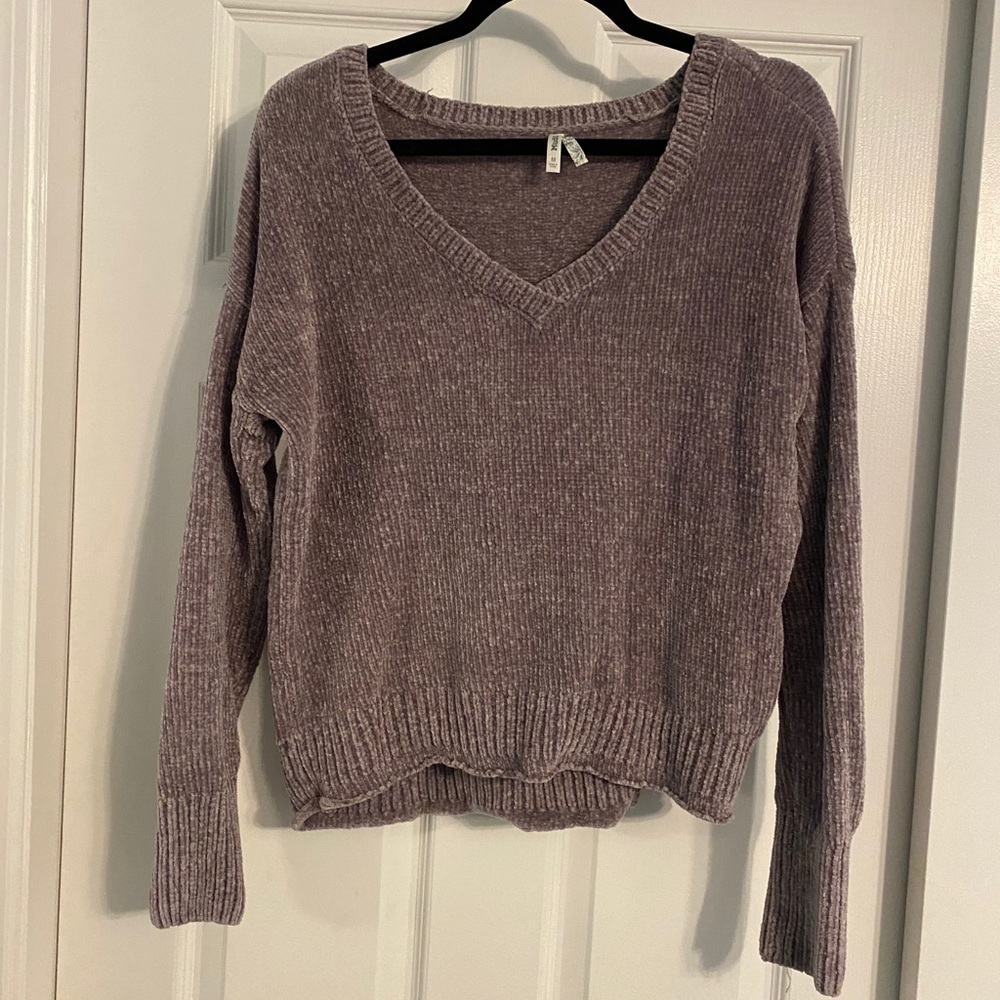 Mudd Chenille Cropped Sweater in Purple